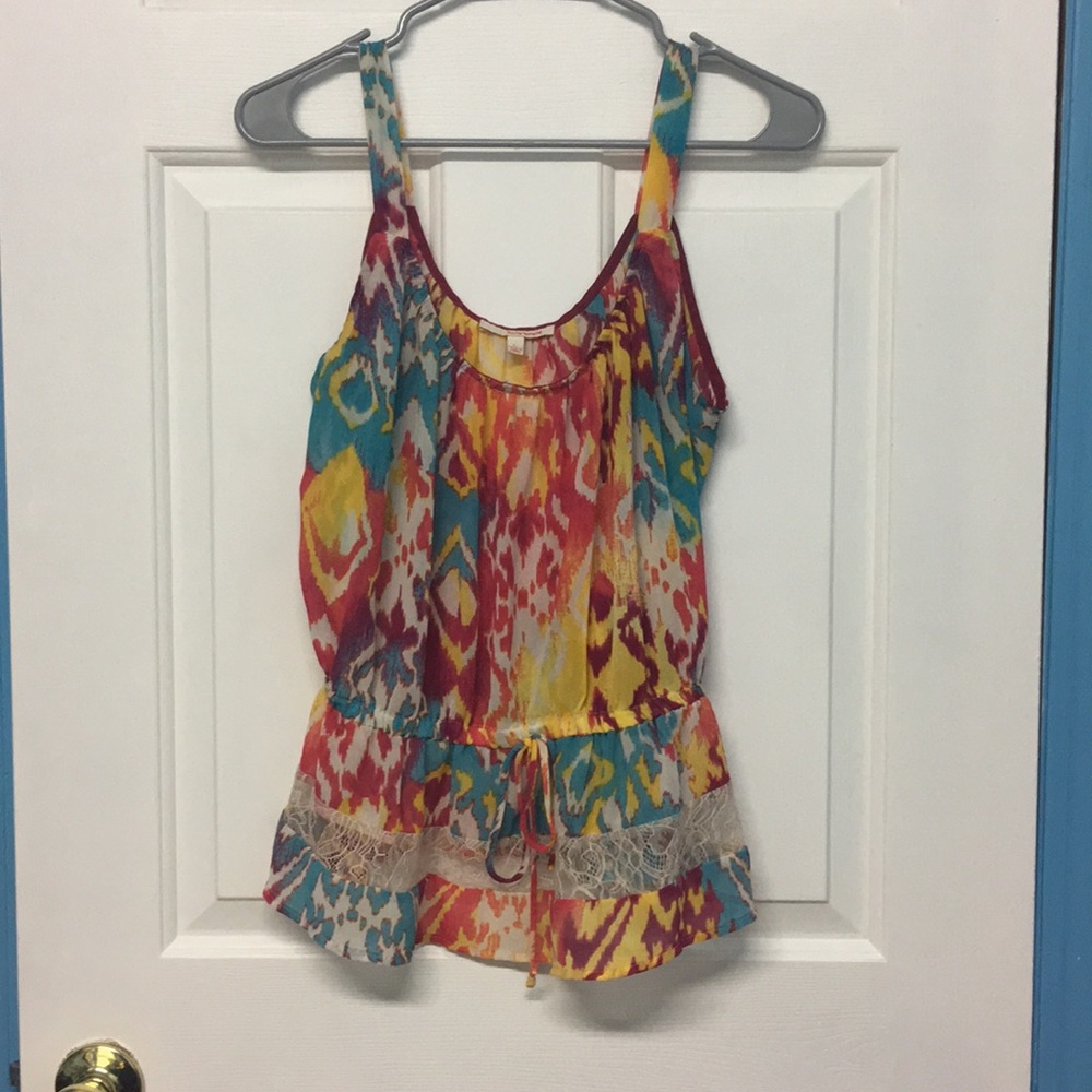 Fun bright tank with singed waist and lace!!